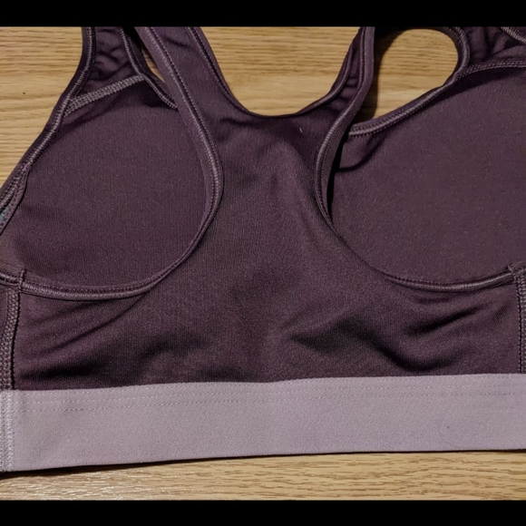 FINAL PRICE Nike Dri-Fit Purple Sports Bra XS Racerback Stretchy Padded Exercise - Picture 4 of 4